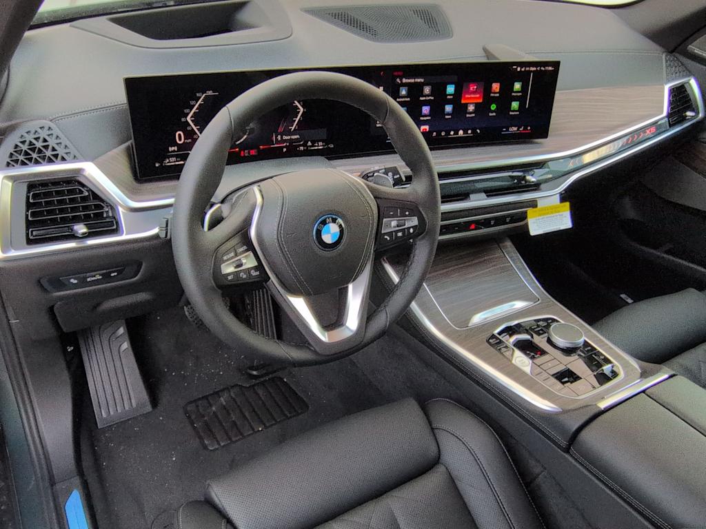 Thumbnail: 2026 BMW X5 - 2