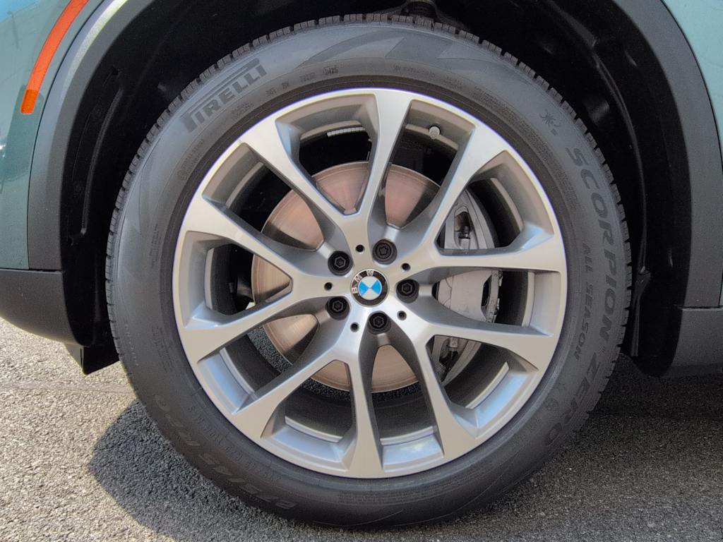 Thumbnail: 2026 BMW X5 - 8
