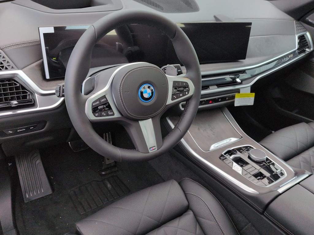 Thumbnail: 2026 BMW X5 - 2