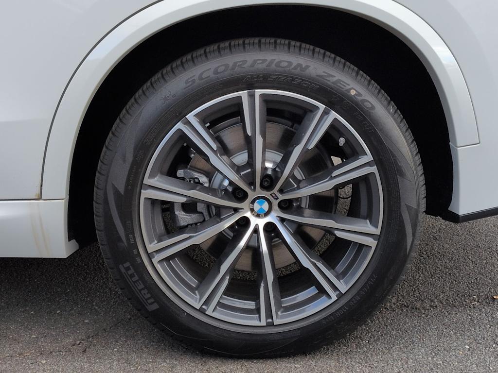 Thumbnail: 2026 BMW X5 - 8