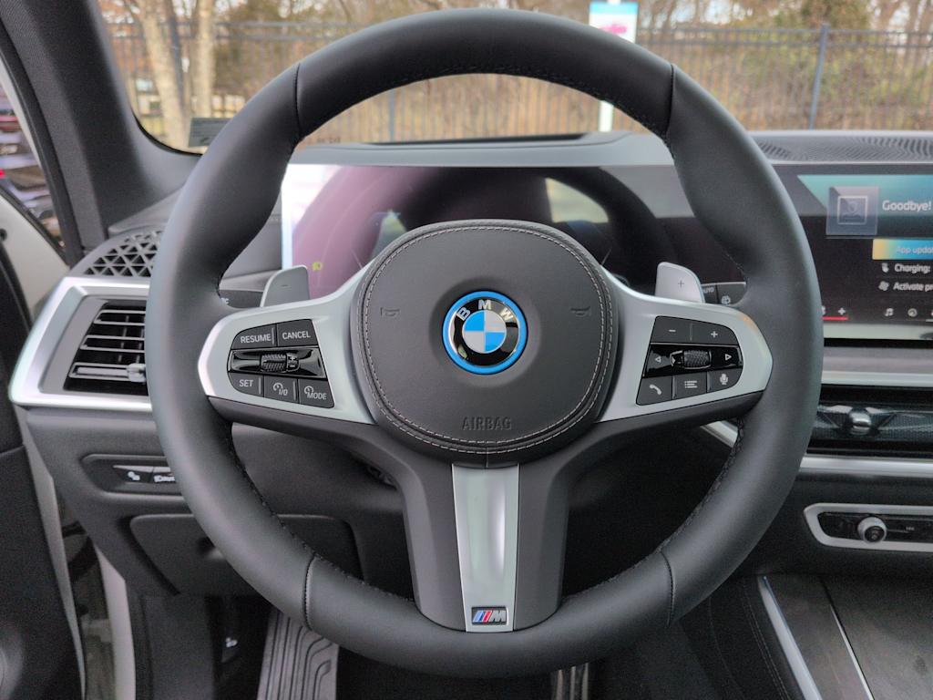 Thumbnail: 2026 BMW X5 - 14