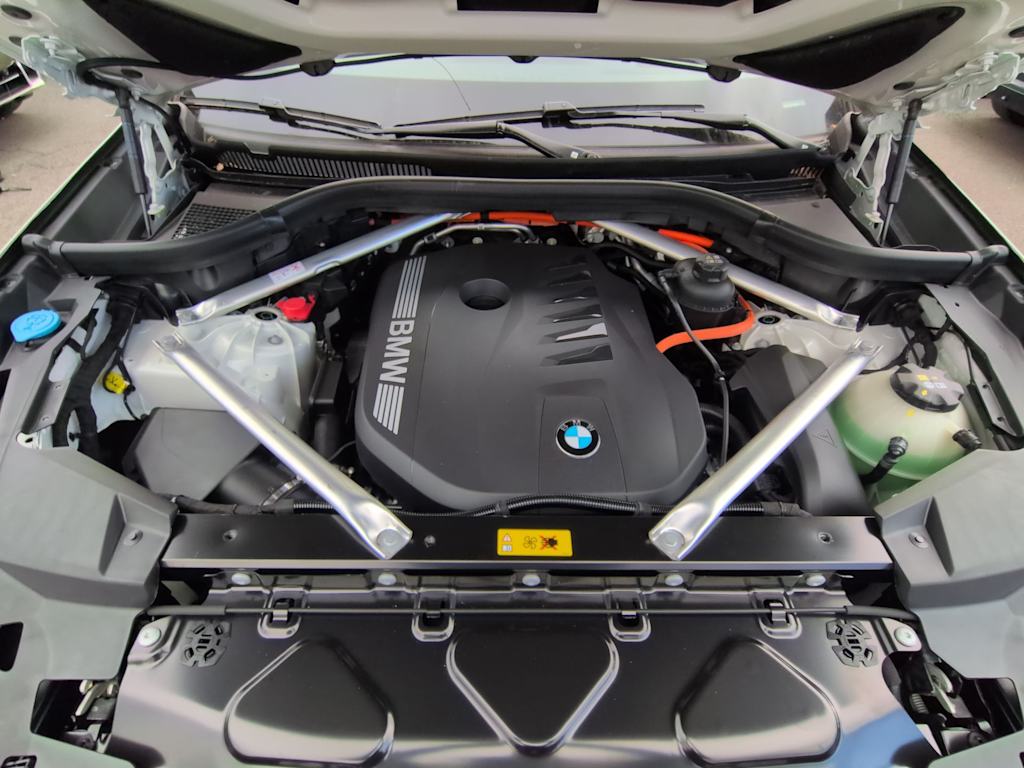 Thumbnail: 2026 BMW X5 - 9