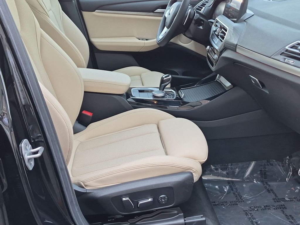 Thumbnail: 2024 BMW X3 - 31