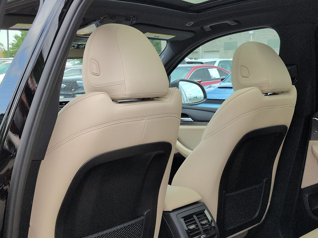 Thumbnail: 2023 BMW X3 - 12