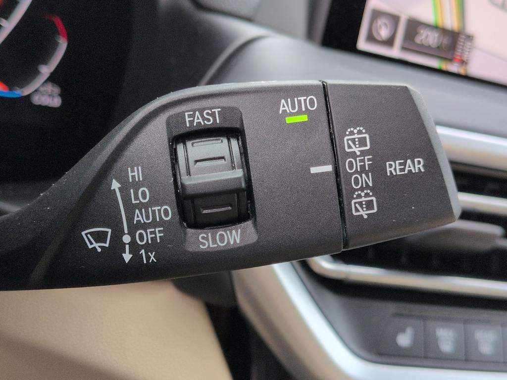 Thumbnail: 2022 BMW X3 - 16