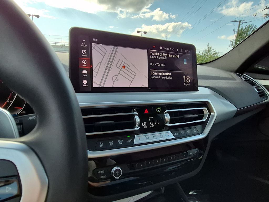 Thumbnail: 2023 BMW X3 - 16