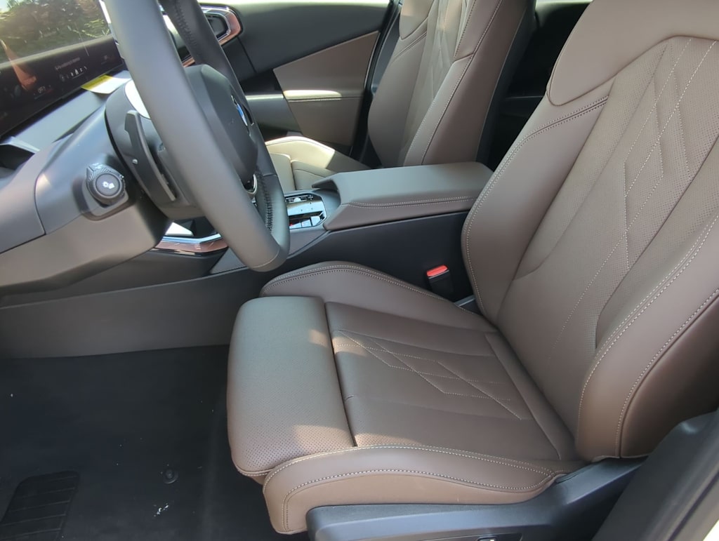 Thumbnail: 2025 BMW X3 - 12