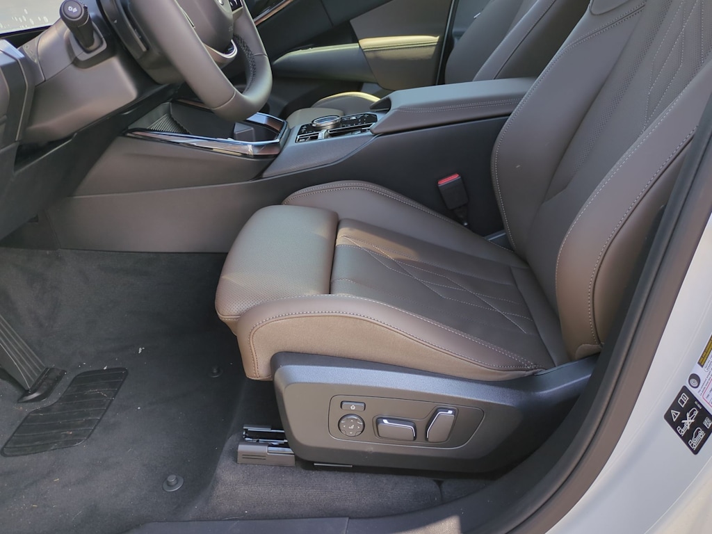 Thumbnail: 2025 BMW X3 - 10