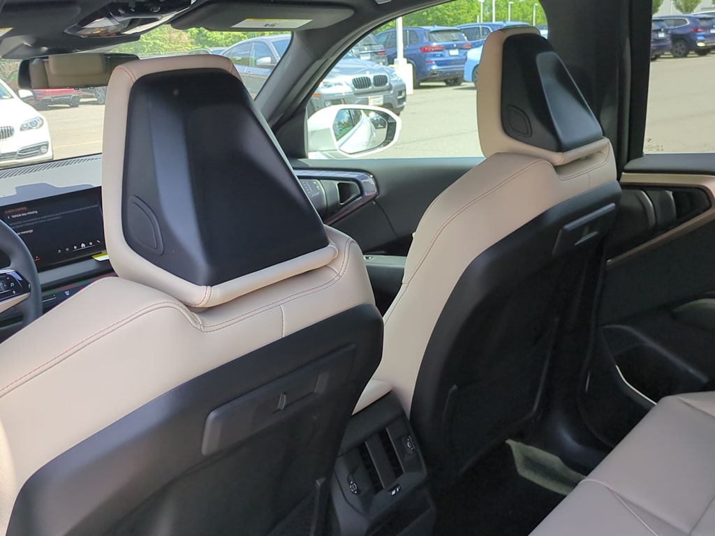 Thumbnail: 2025 BMW X3 - 10