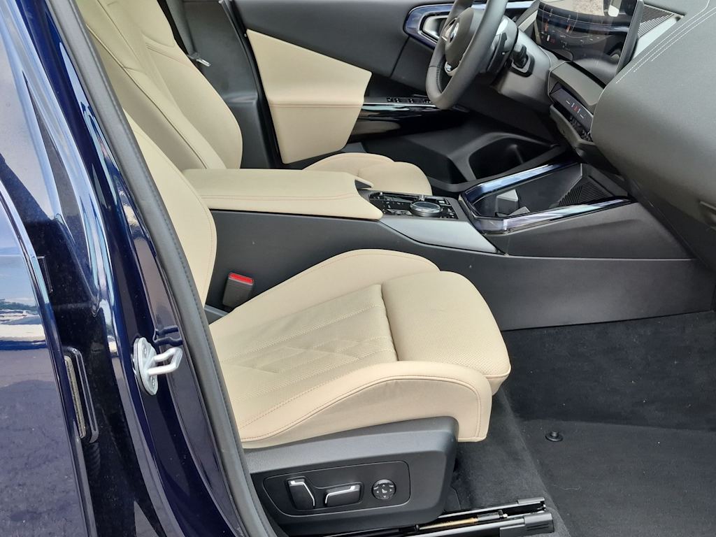 Thumbnail: 2026 BMW X3 - 12
