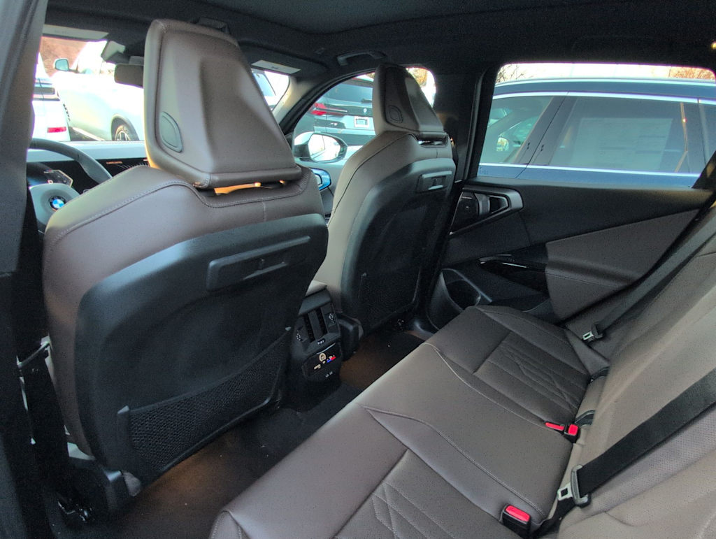 Thumbnail: 2026 BMW X3 - 13