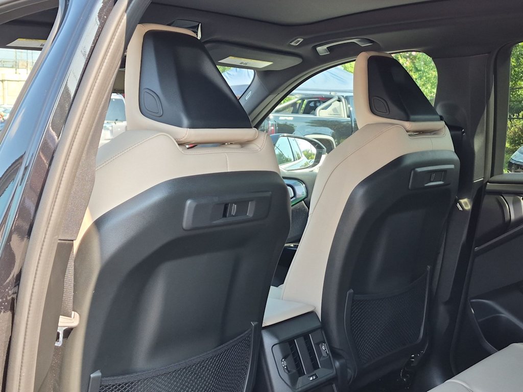 Thumbnail: 2026 BMW X3 - 13