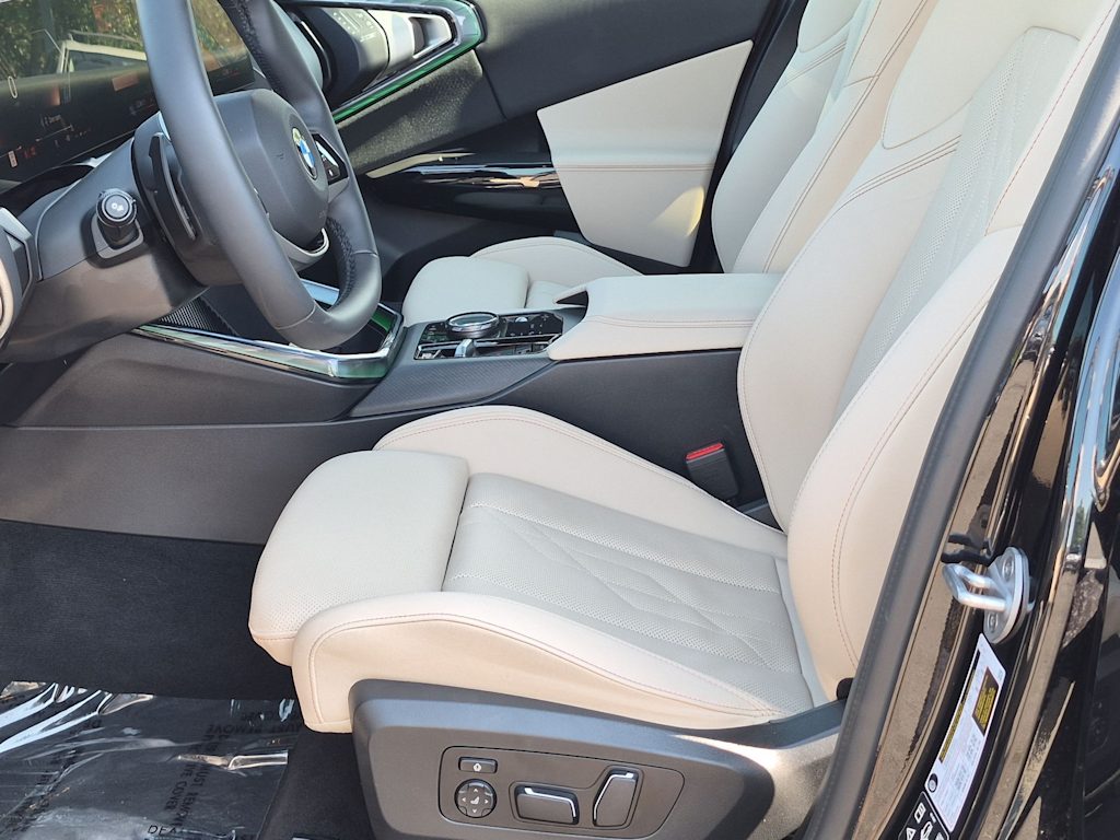 Thumbnail: 2026 BMW X3 - 11