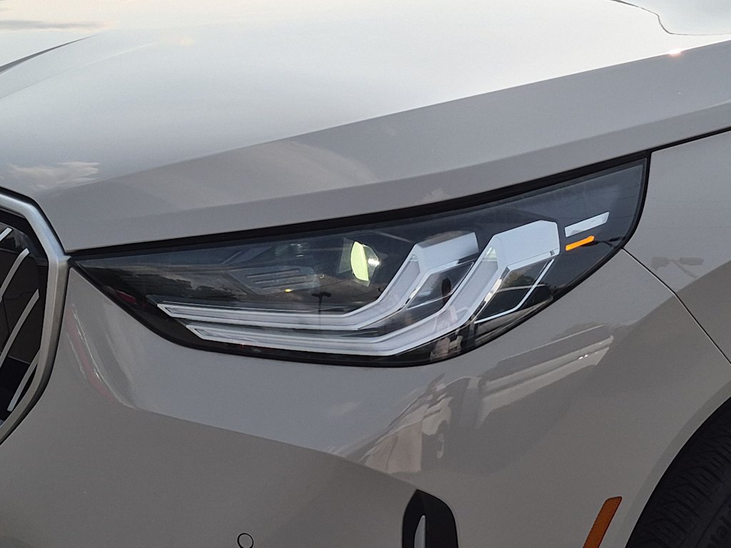Thumbnail: 2026 BMW X3 - 25