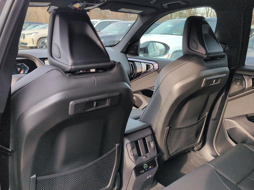 Thumbnail: 2026 BMW X3 - 13