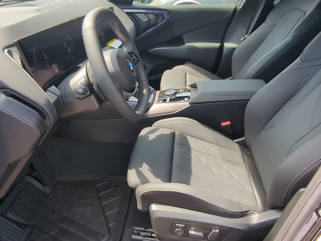 Thumbnail: 2025 BMW X3 - 11