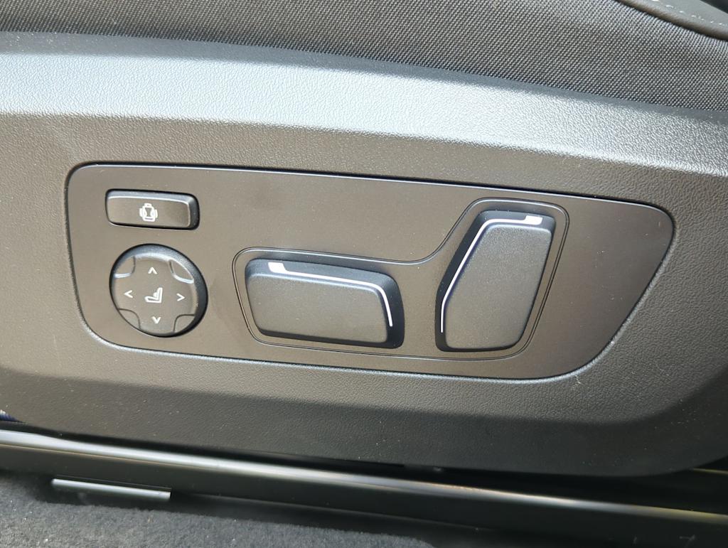 Thumbnail: 2025 BMW X3 - 25