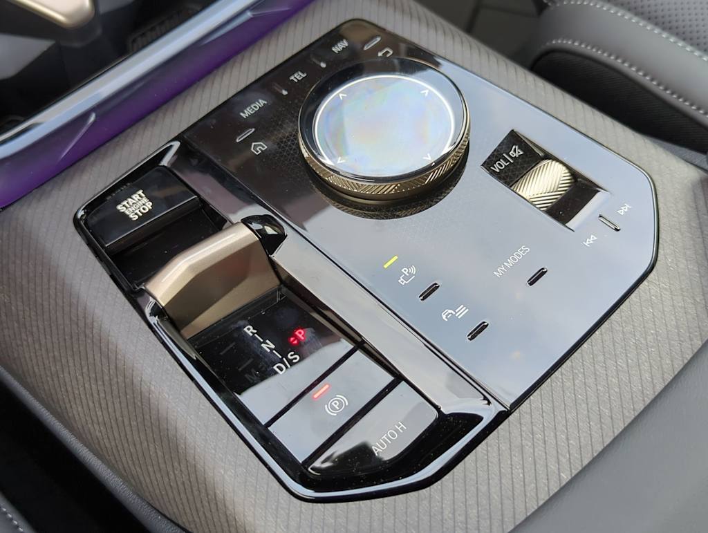 Thumbnail: 2025 BMW X3 - 15