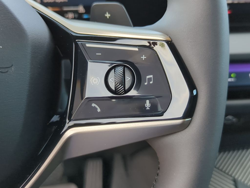 Thumbnail: 2025 BMW X3 - 31