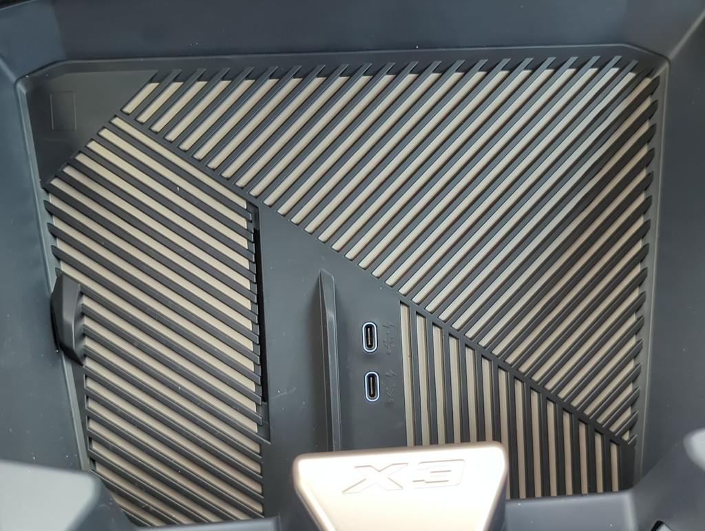 Thumbnail: 2025 BMW X3 - 37