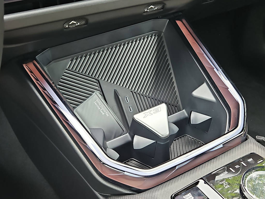 Thumbnail: 2026 BMW X3 - 16