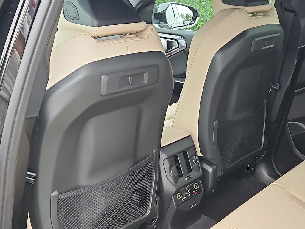 Thumbnail: 2026 BMW X3 - 13