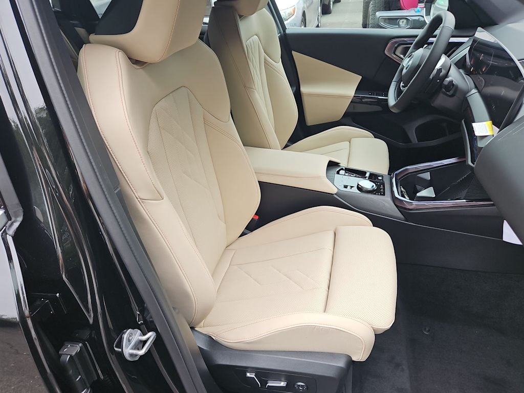 Thumbnail: 2026 BMW X3 - 12