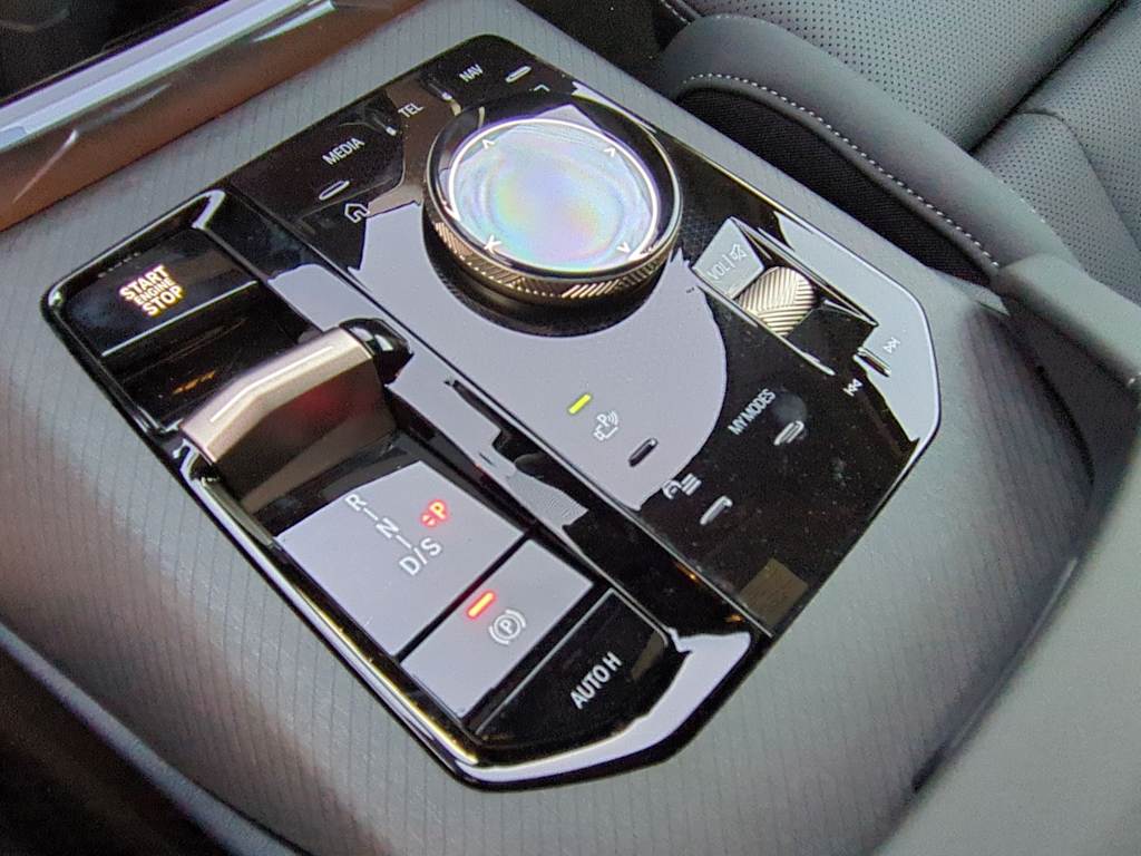 Thumbnail: 2025 BMW X3 - 36