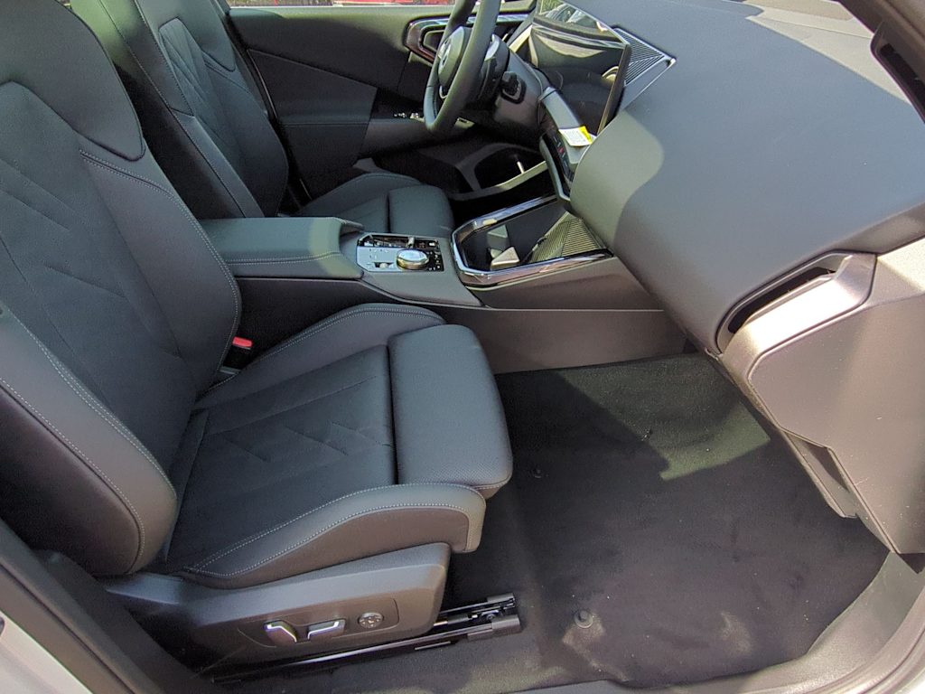 Thumbnail: 2025 BMW X3 - 12