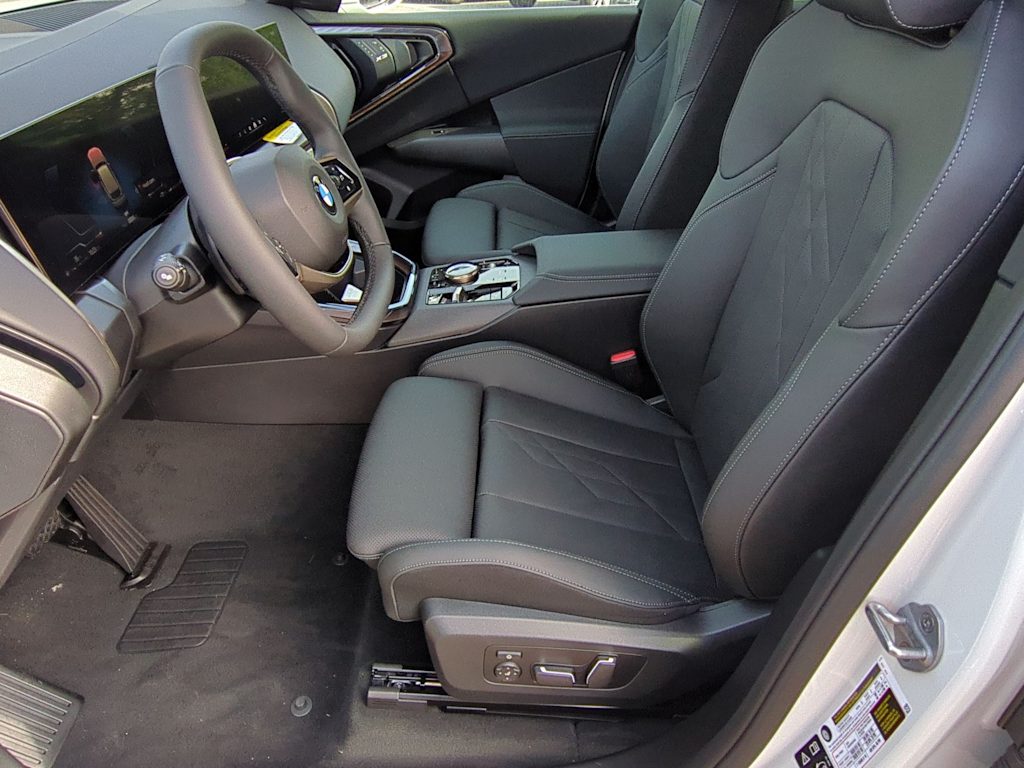 Thumbnail: 2025 BMW X3 - 11