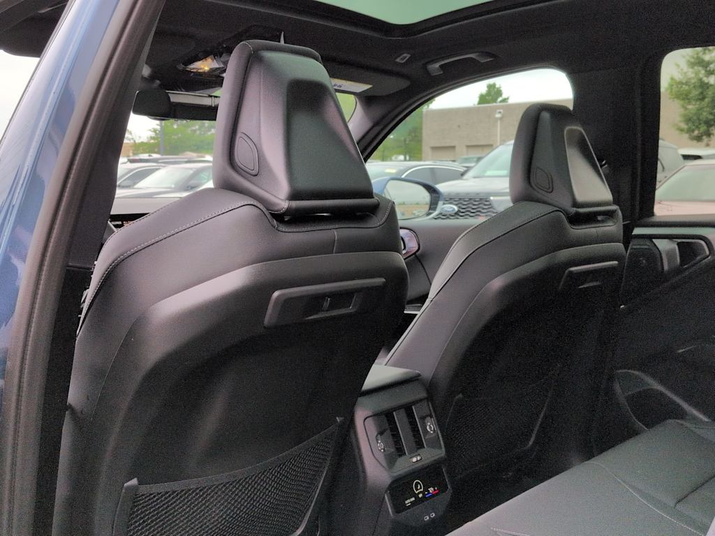 Thumbnail: 2026 BMW X3 - 13