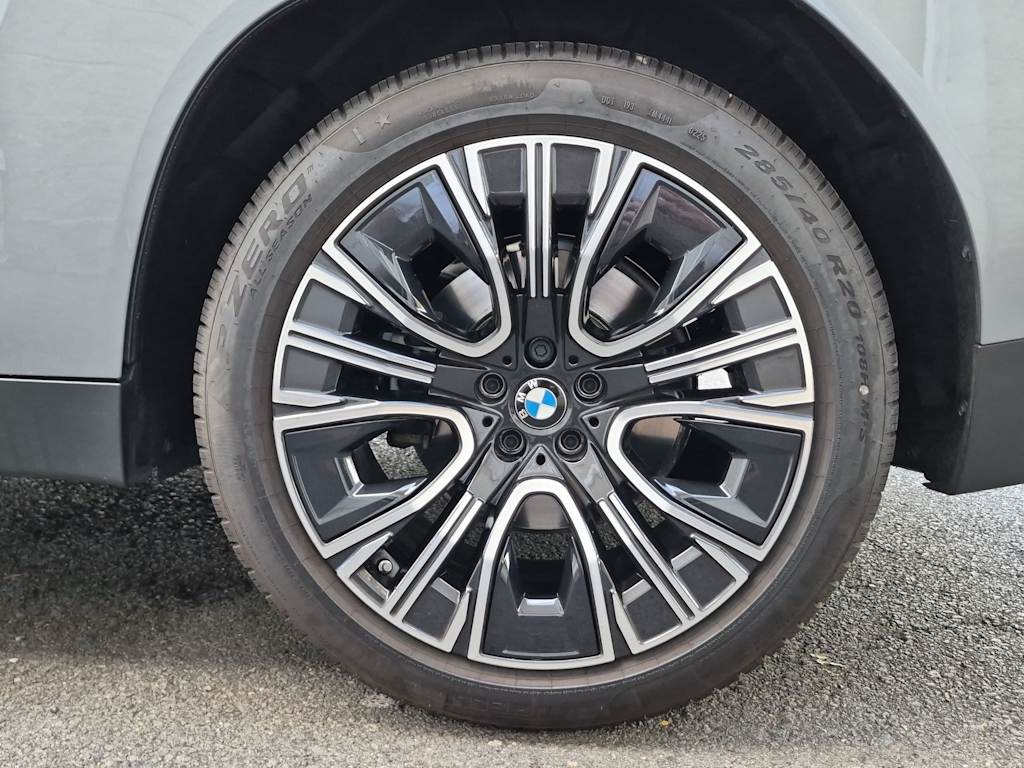 Thumbnail: 2026 BMW X3 - 8