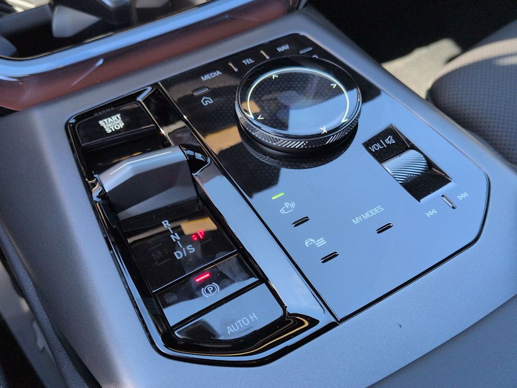Thumbnail: 2026 BMW X3 - 16