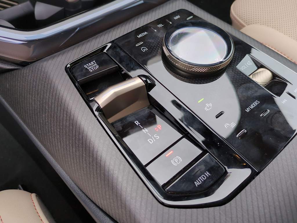 Thumbnail: 2025 BMW X3 - 35