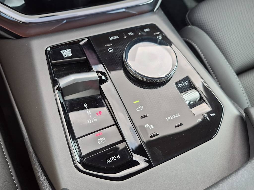 Thumbnail: 2026 BMW X3 - 16