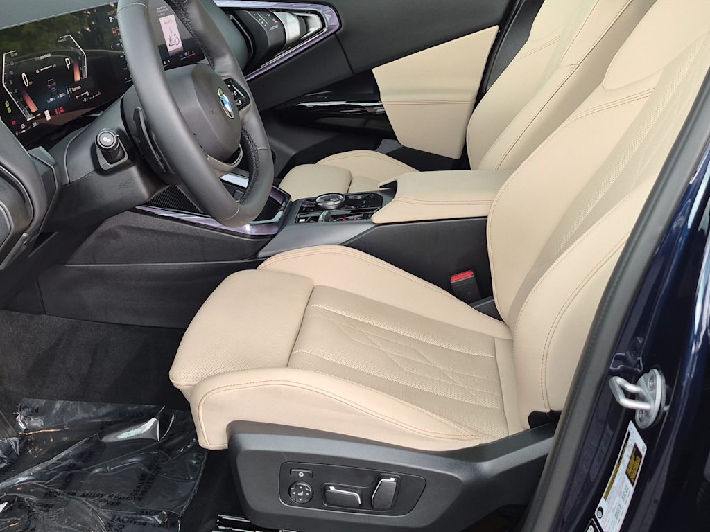 Thumbnail: 2026 BMW X3 - 12