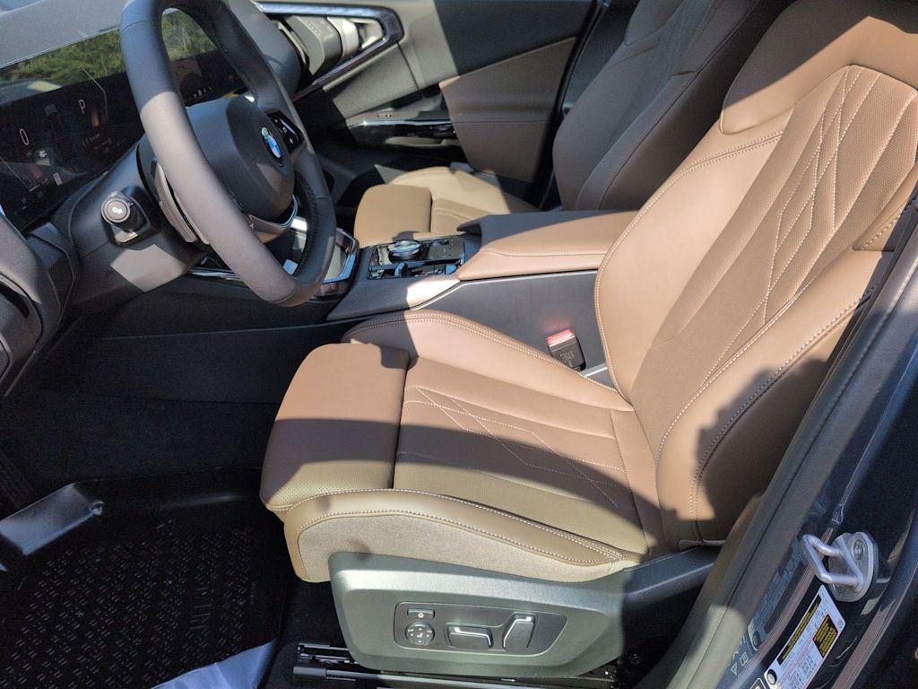 Thumbnail: 2026 BMW X3 - 11