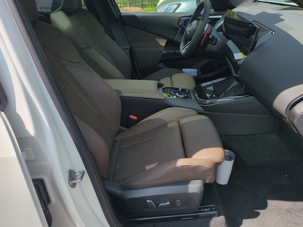 Thumbnail: 2025 BMW X3 - 12