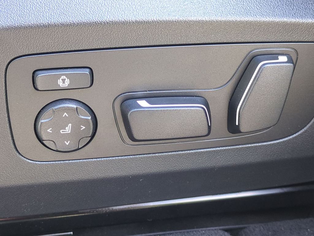 Thumbnail: 2025 BMW X3 - 26