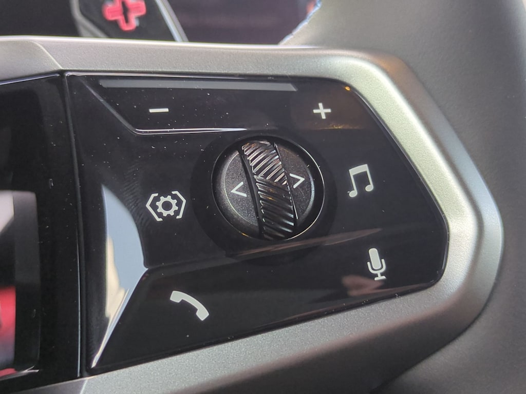 Thumbnail: 2025 BMW X3 - 32