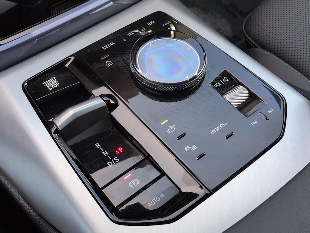 Thumbnail: 2025 BMW X3 - 15