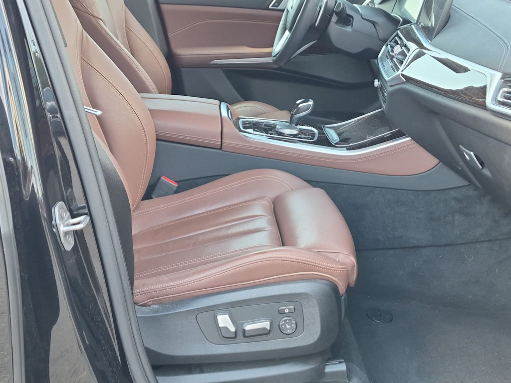 Thumbnail: 2021 BMW X5 - 12