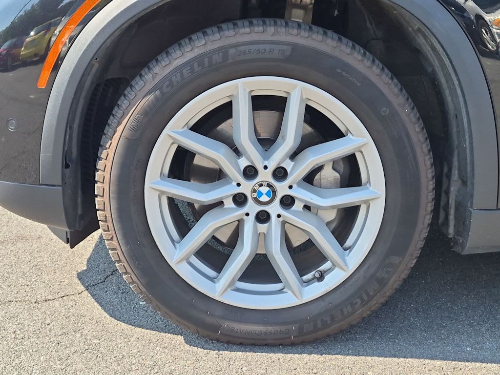 Thumbnail: 2021 BMW X5 - 8