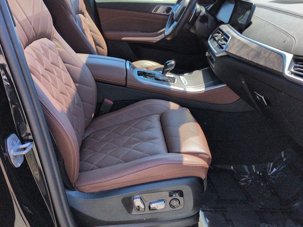 Thumbnail: 2023 BMW X5 - 12