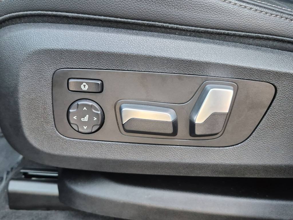 Thumbnail: 2020 BMW X5 - 27