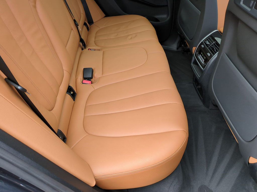 2022 BMW X5 xDrive40i 8