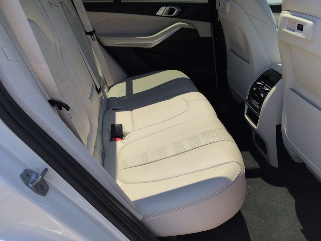 Thumbnail: 2022 BMW X5 - 29