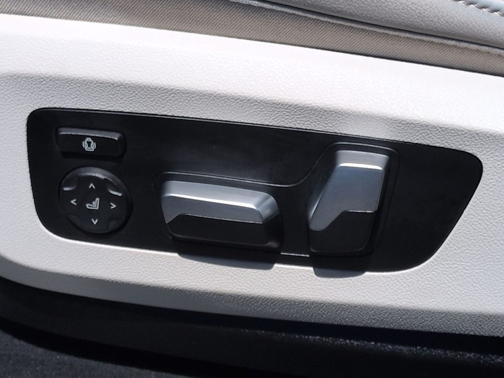 Thumbnail: 2022 BMW X5 - 27