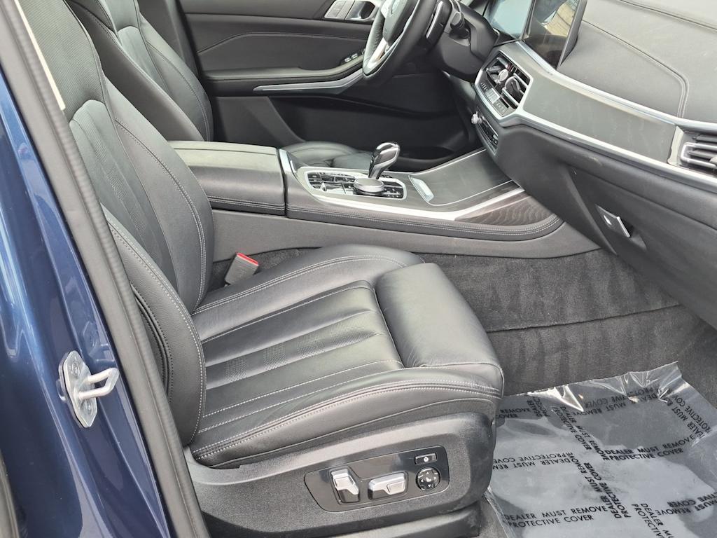 Thumbnail: 2022 BMW X7 - 31