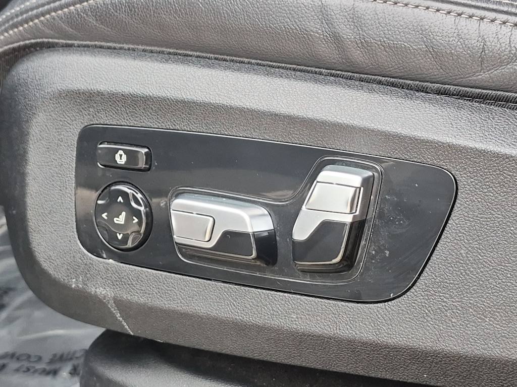 Thumbnail: 2022 BMW X7 - 27